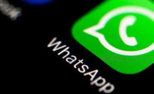 Read more about the article പരിചയം സ്‌കൂളിലെ പൂര്‍വ വിദ്യാര്‍ത്ഥി വാട്ട്‌സാപ്പ് കൂട്ടായ്മ വഴി; യുവാവിനൊപ്പം വീടുവിട്ടിറങ്ങിയ വീട്ടമ്മയെ പോലീസ് അറസ്റ്റ് ചെയ്തു