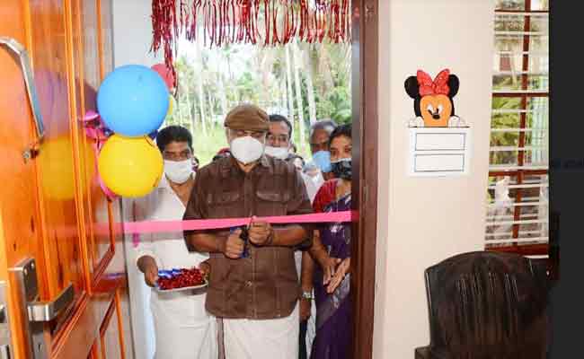 Read more about the article റോഡരികിലെ ഷെഡിൽ നിന്ന് കോൺക്രീറ്റ് വീട്ടിലേക്ക്; സുബൈദയ്ക്കും അബ്ദുൽ സലീമിനും സ്വപ്ന സാക്ഷാത്ക്കാരം