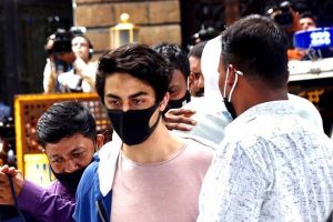 Read more about the article ലഹരിമരുന്ന് കേസില്‍ ഷാരൂഖ് ഖാനിൽ നിന്ന് പണം തട്ടാനുള്ള ശ്രമം, കൈക്കൂലി 18 കോടി’; സമീര്‍ വാങ്കഡെയ്ക്ക് പങ്കെന്ന് സാക്ഷിയുടെ വെളിപ്പെടുത്തൽ