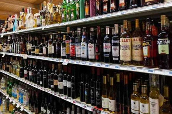 Read more about the article വിദേശ മദ്യം ഇനി ഓൺലൈനായി ബുക്ക്  ചെയ്യാം; സൗകര്യമൊരുക്കി കൺസ്യൂമർഫെഡ്