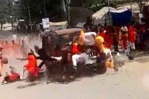 Read more about the article ദസറ ആഘോഷങ്ങളുടെ ഭാഗമായ റാലിയിലേക്ക് കാര്‍ ഇടിച്ചു കയറി; നാലുപേര്‍ മരിച്ചു; നിരവധി പേര്‍ക്ക്​ പരിക്ക്​