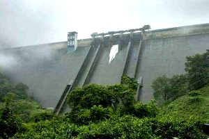 Read more about the article ഡാം അലര്‍ട്ടുകളുടെ പശ്ചാത്തലത്തില്‍ അടിയന്തര സാഹചര്യങ്ങള്‍ നേരിടാന്‍ മന്ത്രി പി.രാജീവിന്‍റെ നേതൃത്വത്തില്‍ യോഗം ചേര്‍ന്നു; വെള്ളം കയറാന്‍ സാധ്യതയുള്ള താഴ്ന്ന പ്രദേശങ്ങളില്‍ കൂടുതല്‍ ജാഗ്രത