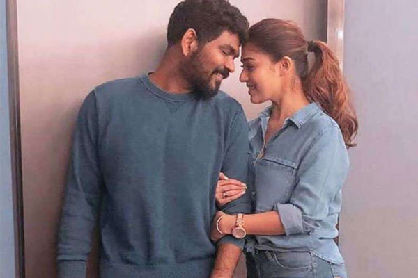 Read more about the article നയന്‍താരയുടെ ജാതകദോഷം; മാറാനായി വിഘ്‌നേഷിനെ മാറ്റി വരണമാല്യം അണിയിക്കുന്നത്  മറ്റൊരാള്‍ക്ക്