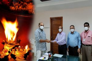 Read more about the article മന്ത്രവാദവും സദാചാര ഗുണ്ടായിസവും തടയാം: പുതിയ നിയമനിർമ്മാണത്തിനുള്ള റിപ്പോർട്ട്‌ പി. രാജീവ്‌ ഏറ്റുവാങ്ങി