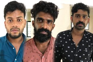 Read more about the article കാസർകോട് സ്വർണ വ്യാപാരിയുടെ 65 ലക്ഷം കവർന്ന കേസ്; മൂന്ന് പ്രതികള്‍ പിടിയില്‍; മറ്റു പ്രതികളെക്കുറിച്ചും വാഹനങ്ങളെകുറിച്ചും സൂചനകൾ ലഭിച്ചു