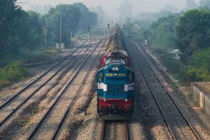 Read more about the article ഓടുന്ന ട്രെയിനിൽ കൊള്ളസംഘം യുവതിയെ ക്രൂരമായി ബലാൽസംഘം ചെയ്തു