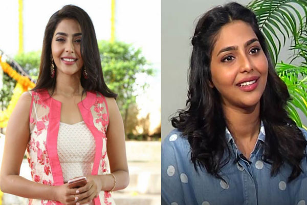 Read more about the article മായാനദി സിനിമയുടെ ഷൂട്ടിംഗ് കഴിയുന്നത് വരെ അച്ഛനും അമ്മയും എന്നോട് മിണ്ടിയിട്ടില്ല: ഐശ്വര്യ ലക്ഷ്മി