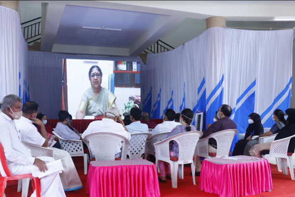 Read more about the article കണ്ണൂര്‍ സര്‍വ്വകലാശാലയില്‍ സ്ഥിരം അധ്യാപകരുടെ കുറവ് പരിഹരിക്കാന്‍ നടപടിയുണ്ടാകും: മന്ത്രി  ആര്‍.ബിന്ദു