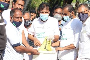 Read more about the article ശേഖരിച്ചത് 5 ടൺ പ്ലാസ്റ്റിക്ക് മാലിന്യം;  പള്ളംതോട് കണ്ടൽകാട് ശുചീകരണ യജ്ഞം നടത്തി കാസർകോട് നഗരസഭ