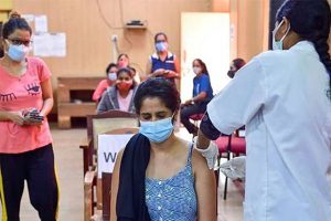 Read more about the article കേരളത്തിൽ സംഭവിക്കുന്നത് ബ്രേക്ക്‌ത്രൂ അണുബാധകൾ ; വാക്‌സിൻ എടുത്തവരിലും കോവിഡ് വ്യാപിക്കുന്നു