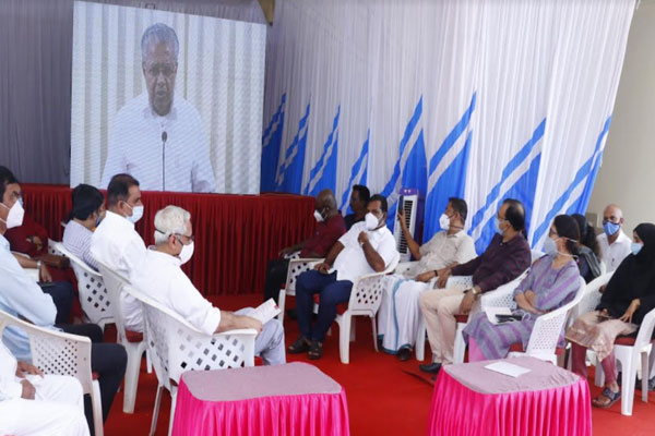 You are currently viewing മഞ്ചേശ്വരം ക്യാമ്പസില്‍ അടുത്തവര്‍ഷം എല്‍.എല്‍.ബി കോഴ്‌സ് ആരംഭിക്കാന്‍  ലക്ഷ്യം: മുഖ്യമന്ത്രി