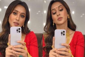 Read more about the article ഫോണിൽ നിന്നും 7000 ചിത്രങ്ങളും 500 ഓളം വീഡിയോകളും ഡിലീറ്റായി; ആപ്പിളിനോട് സങ്കടം പറഞ്ഞ് എം.പി മിമി ചക്രബര്‍ത്തി