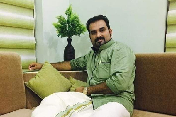 You are currently viewing എം.എം നാസറിൻ്റെ വിയോഗം താങ്ങാവുന്നതിലും അപ്പുറം; കണ്ണീരോടെ വിടപറഞ് നാട്ടുകാർ ; പ്രവാസ ലോകത്തെത്തിന്  നികത്താനാവാത്ത നഷ്ടം; കാരുണ്യ സ്പർശം ഇല്ലാതാകുമ്പോൾ