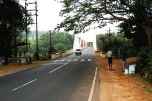 Read more about the article ദേശീയപാത വികസനം: അലൈമെൻ്റിൽ വീണ്ടും മാറ്റം വരുത്തി അധിക സ്ഥലം പിടിച്ചെടുക്കുന്നത് അവസാനിപ്പിക്കണം: മുസ്‌ലിം ലീഗ്