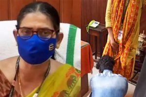 Read more about the article പ്രിന്‍സിപ്പാൾ കാലു പിടിപ്പിച്ചെന്ന ആക്ഷേപം; വിദ്യാർത്ഥിക്കെതിരെ ജാമ്യമില്ലാ വകുപ്പിൽ കേസ്