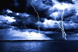 Read more about the article വീണ്ടും ന്യൂനമര്‍ദ്ദത്തിന് സാധ്യത; അടുത്ത അഞ്ചുദിവസം ഇടിമിന്നലോട് കൂടിയ മഴ; പെയ്തു തീരാതെ കേരളം