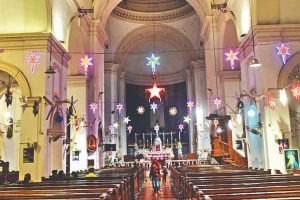 Read more about the article ക്രിസ്മസ് പ്രാർത്ഥനകളിൽ പങ്കെടുക്കാൻ പി.സി.ആർ പരിശോധന അനിവാര്യം; മാർഗനിർദ്ദേശങ്ങൾ പുറത്തിറക്കി അബുദാബിയിലെ പളളികൾ