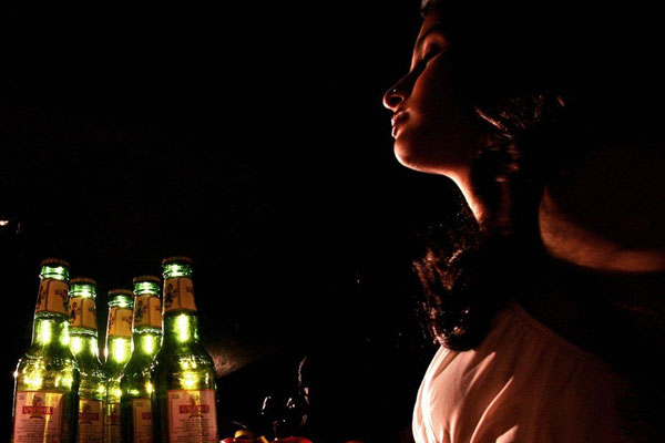 Read more about the article മദ്യപാനത്തിൽ ദേശീയ ശരാശരിയെക്കാൾ മുന്നിൽ കേരളം; കൂടുതൽ ആലപ്പുഴയിൽ; സ്ത്രീകൾ കൂടുതൽ കുടിക്കുന്ന ജില്ല അറിയാം