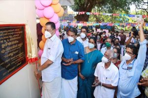 Read more about the article ഇളമ്പച്ചി സ്‌കൂള്‍ കെട്ടിടോദ്ഘാടനവും പുനര്‍നാമകരണ പ്രഖ്യാപനവും; നിർവഹിച്ച്      മന്ത്രി എം. വി ഗോവിന്ദന്‍ മാസ്റ്റര്‍