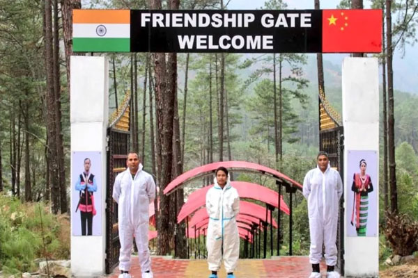 You are currently viewing അരുണാചല്‍ അതിര്‍ത്തിയില്‍ നിന്ന് ചൈനീസ് സൈന്യം തട്ടിയെടുത്ത പതിനേഴുകാരനെ ഇന്ത്യക്ക് കൈമാറി