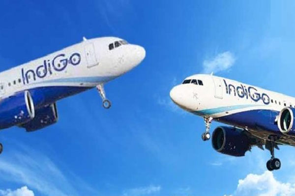 Read more about the article പറന്നുയരവേ ആകാശത്ത് ഇൻഡിഗോ വിമാനങ്ങൾ നേർക്കുനേർ എത്തി ; ബെംഗളൂരു വിമാനത്താവളത്തിൽ കൂട്ടിയിടി ഒഴിവായത് തലനാരിഴയ്ക്ക്