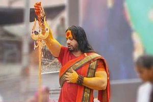 Read more about the article ഗാന്ധിജിയെ അധിക്ഷേപിച്ച കാളീചരണ്‍ മഹാരാജിനെ മോചിപ്പിക്കണം; ആവശ്യവുമായി ഹിന്ദുത്വ സംഘടനകളുടെ കൂട്ടായ്മ സംയുക്ത് ഹിന്ദു സംഘര്‍ഷ് സമിതി