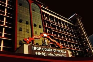 Read more about the article കാസര്‍കോട് ജില്ലയിൽ 50 പേരില്‍ കൂടുതലുള്ള സമ്മേളനങ്ങള്‍ വിലക്കി ഹൈക്കോടതി; ഉത്തരവ് ജില്ലാ കലക്ടറുടെ ഉത്തരവ് ചോദ്യം ചെയ്തുളള ഹര്‍ജിയിൽ;  ജില്ലാ സമ്മേളനം സി.പി.എം വെട്ടിച്ചുരുക്കി