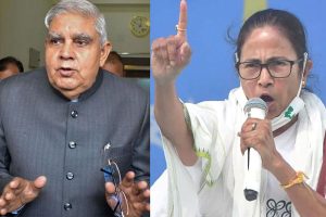 Read more about the article ഫോണുകള്‍ ചോര്‍ത്തുന്നു ഉദ്യോഗസ്ഥരെ ഭീഷണിപ്പെടുത്തുന്നു; ബംഗാൾ ഗവര്‍ണറെ ട്വിറ്ററില്‍ ബ്ലോക്ക് ചെയ്തെന്ന് മമത ബാനര്‍ജി