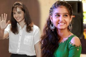 Read more about the article എൻ്റെ  മെന്റര്‍,  ടീച്ചര്‍; മഞ്ജുവിനൊപ്പമുള്ള അനുഭവങ്ങള്‍ പങ്കുവെച്ച്  അനശ്വര രാജന്‍