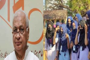Read more about the article ഹിജാബ് വിവാദം മുസ്‌ലിം പെണ്‍കുട്ടികളെ മുഖ്യധാരയില്‍ നിന്ന് മാറ്റി നിര്‍ത്താനുള്ള ഗൂഢാലോചന:  ഗവര്‍ണര്‍