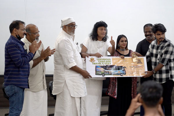 Read more about the article ബോചെ പ്രണയലേഖനമത്സരത്തിലെ വിജയികളെ പ്രഖ്യാപിച്ചു; സമ്മാനദാനം  ബോചെ നിര്‍വഹിച്ചു