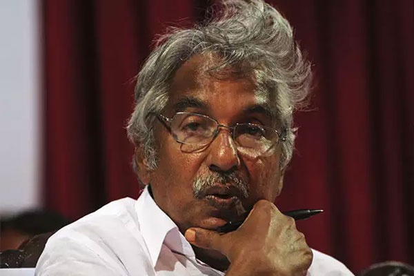 Read more about the article കെ.എസ്.ഇ.ബി.യിൽ അഴിമതി നടന്നെങ്കിൽ എന്ത് കൊണ്ട് കഴിഞ്ഞ ആറ് വര്‍ഷം എല്‍.ഡി.എഫ് ഭരിച്ചിട്ടും നടപടി എടുത്തില്ല; എം. എം മണിക്ക് മറുപടിയുമായി ഉമ്മന്‍ചാണ്ടി