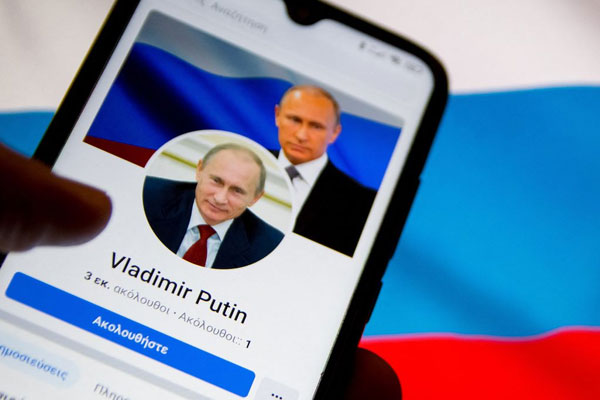 You are currently viewing മൊണൈറ്റൈസേഷൻ ഒഴിവാക്കി; പരസ്യങ്ങൾ നൽകുന്നത് തടഞ്ഞു; റഷ്യൻ മാധ്യമങ്ങളെ സാമ്പത്തികമായി തകർക്കാൻ ഒരുങ്ങി ഫേസ്ബുക്ക്