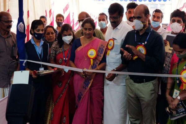 You are currently viewing വ്യവസായ ഉല്‍പ്പന്ന പ്രദര്‍ശന വിപണന മേളക്ക് കാഞ്ഞങ്ങാട്ട് തുടക്കമായി