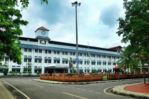 Read more about the article ഉക്രെയിനിൽ നിന്ന് 44 കാസർകോട് ജില്ലക്കാരെ വീട്ടിലെത്തിക്കാനുള്ള നടപടി പുരോഗമിക്കുന്നു; കളക്ടറേറ്റിൽ കൺട്രോൾ റൂം ആരംഭിച്ചു