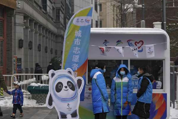 Read more about the article കടുത്ത നിയന്ത്രണങ്ങള്‍; ചൈനയില്‍ ഒരു ഇടവേളയ്ക്ക് ശേഷം വീണ്ടും കൊവിഡ് ശക്തി പ്രാപിക്കുന്നു