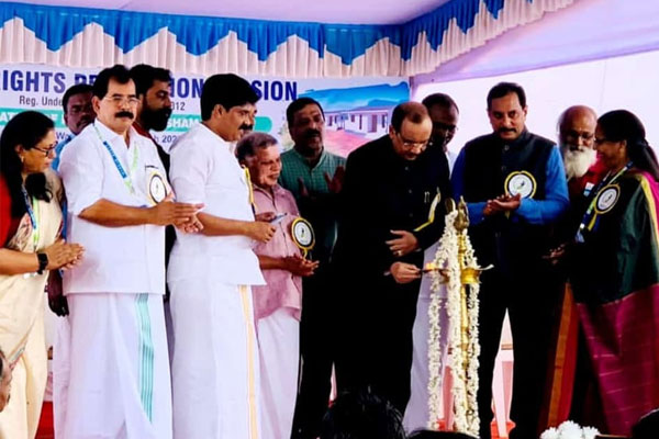 Read more about the article പുത്തുമലയിലെ പ്രളയ ദുരന്തത്തിൽ എല്ലാം നഷ്ടപ്പെട്ടവർക്ക്  വീട് വെച്ച് നൽകി ഹ്യുമൻ റൈറ്റ് പ്രൊട്ടക്ഷൻ മിഷൻ