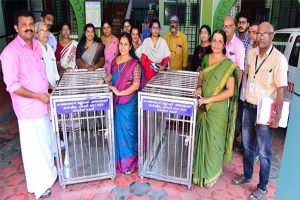 Read more about the article തെരുവ് നായ ശല്യം രൂക്ഷം;  നേരിടാൻ മൃഗാശുപത്രികൾക്ക് സ്ക്വീസ് കേജ് വിതരണപദ്ധതിയുമായി  കാഞ്ഞങ്ങാട് ബ്ലോക്ക് പഞ്ചായത്ത്