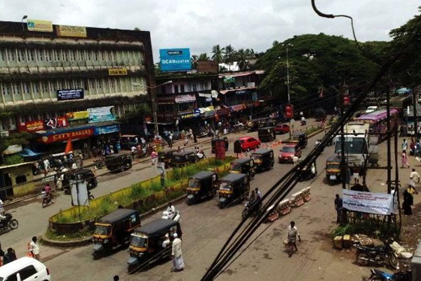 You are currently viewing ദേശീയപാത വികസനം; കാഞ്ഞങ്ങാട് നഗരസഭ ആശങ്ക പരിഹരിക്കാന്‍ ചര്‍ച്ച നടത്തി