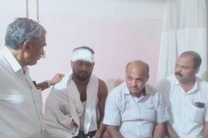 Read more about the article ചെങ്കള എർമാളത് സംഘർഷം; മുസ്‌ലിം ലീഗ് വൈറ്റ് ഗാർഡ് അംഗത്തെ പരിക്കുകളോടെ ആശുപത്രിയിൽ പ്രവേശിപ്പിച്ചു