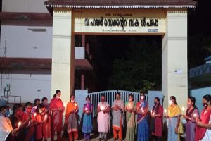 Read more about the article പുതിയ കാലത്ത് സ്ത്രീകള്‍ക്ക് നിര്‍ഭയമായി രാത്രി സഞ്ചരിക്കാന്‍ കഴിയണം; പരപ്പയില്‍ വനിതകളുടെ രാത്രി നടത്തം