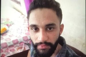 Read more about the article പിടികൂടാൻ ചെന്ന പോലീസ് ഉദ്യോഗസ്ഥര്‍ക്ക് നേരെ വാഹനം ഇടിച്ച് കയറ്റാൻ ശ്രമം; ഭീഷണിപ്പെടുത്തി കാർ തട്ടിയെടുത്ത കേസിൽ പ്രതി റഹിം അറസ്റ്റിൽ