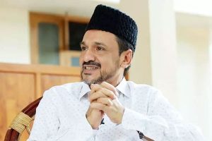 Read more about the article മുന്‍ഗാമികളുടെ പാത പിന്‍തുടരും; പുതിയ കാലത്തിന് അനുസരിച്ച്  മുസ്‌ലിം ലീഗിനെ മുന്നോട്ട് കൊണ്ടു പോകും: സാദിഖലി ശിഹാബ് തങ്ങള്‍