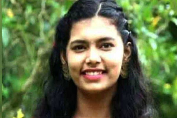 Read more about the article പേസ്റ്റിന് പകരം അബദ്ധത്തിൽ എലിവിഷം കൊണ്ട് പല്ലുതേച്ചു; സുള്ള്യയിലെ  17കാരിക്ക് ദാരുണമരണം