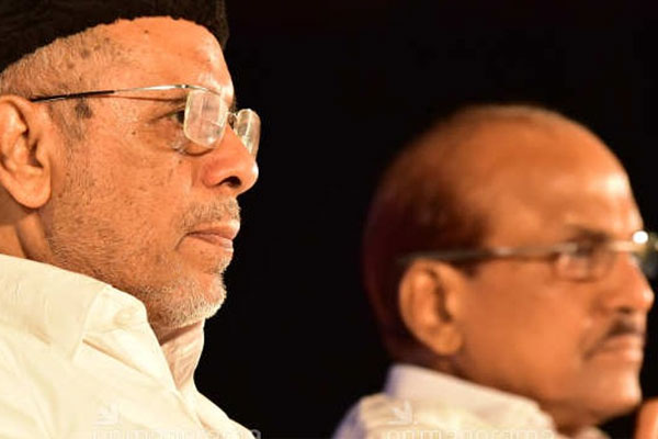 You are currently viewing ജ്യേഷ്ഠ സഹോദരനെപ്പോലെ; ചെറുപ്പം മുതലുള്ള ബന്ധം; ഹൈദരലി ശിഹാബ് തങ്ങളുടെ വിയോഗത്തിൽ  കുഞ്ഞാലിക്കുട്ടി