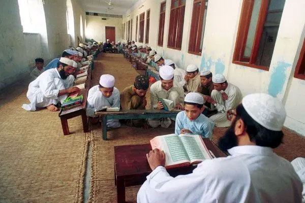 Read more about the article രാവിലെയുള്ള പ്രാര്‍ഥനകള്‍ക്കൊപ്പം ഇനിമുതല്‍ ദേശീയ ഗാനവും ആലപിക്കണം; നിര്‍ബന്ധമാക്കി യു. പി മദ്രസ കൗണ്‍സില്‍