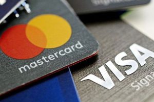 Read more about the article ഉക്രൈൻ  ആക്രമണങ്ങളിൽ റഷ്യക്കെതിരെ ഉപരോധം ശക്തമാക്കി ലോകരാജ്യങ്ങള്‍; വിസയും മാസ്റ്റര്‍കാര്‍ഡും റഷ്യയിലെ പ്രവര്‍ത്തനം നിര്‍ത്തി