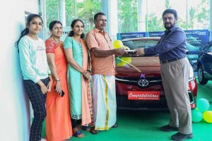 Read more about the article ആധുനിക സംവിധാനത്തോടെയുള്ള ഗ്ലാൻസയുടെ അതി ഗംഭീര വരവ് അറിയിച്ച് കാസർകോട്ടെ ടൊയോട്ട ഷോറൂം