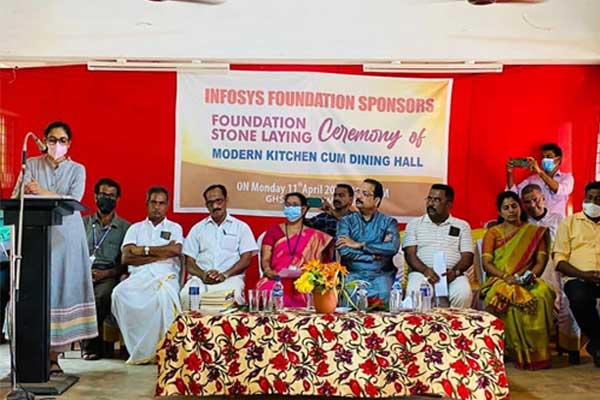 Read more about the article ജി. എച്ച്. എസ്.എസ്  അംഗഡിമൊഗറിൽ ഇൻഫോസിസിൻ്റെ ധനസഹായത്തോടെ ആധുനിക അടുക്കളയും ഭക്ഷണശാലയും ഒരുങ്ങുന്നു; തറക്കല്ലിടൽ നിർവഹിച്ച്  ജില്ലാ കളക്ടർ