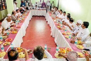 Read more about the article മതത്തിൻ്റെയും രാഷ്ട്രീയത്തിൻ്റെയും പേരില്‍ രാജ്യത്ത് ഭിന്നത രൂക്ഷം; മനസ്സുകള്‍ അടുക്കാന്‍ സൗഹൃദ  വേദികള്‍ സജീവമാകണം: സി. മുഹമ്മദ് ഫൈസി